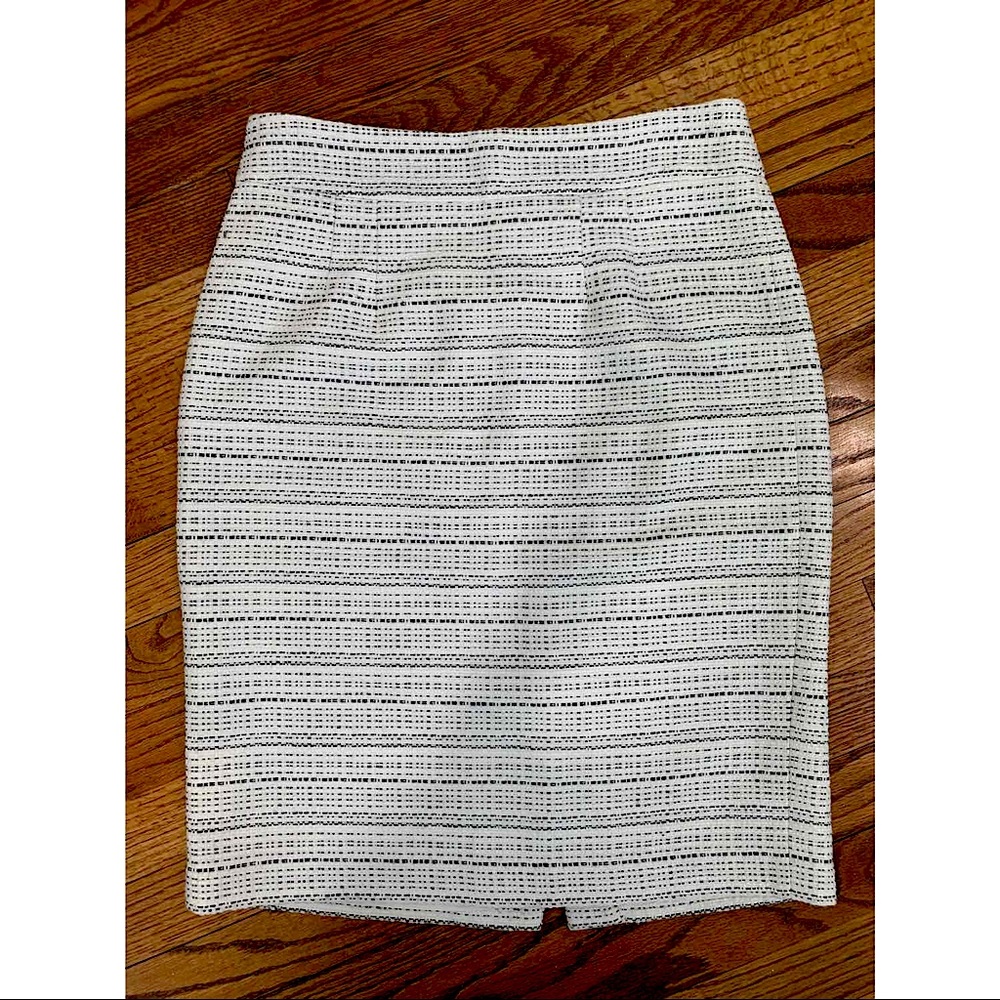 Banana Republic Black & White Stripe Pencil Skirt